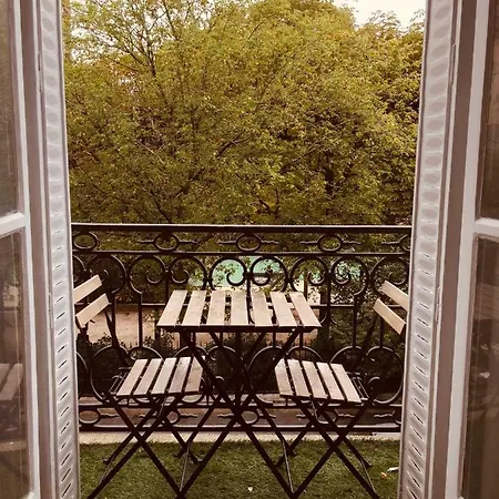 Entre Montmartre Et Batignolles Paris